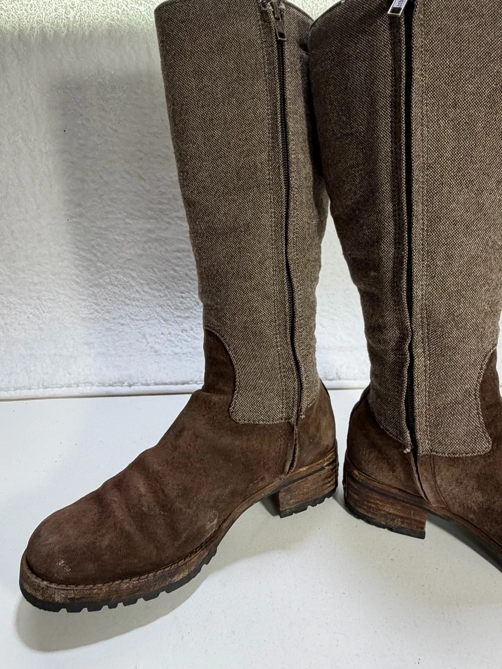 UGG Australia Ryder Tall Suede Embroidered Sheepskin Boots Brown Women 5.5